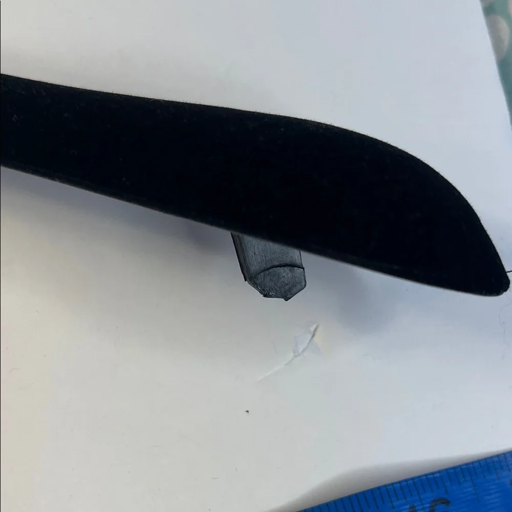 Gucci Black Designer Hanger - Picture 6 of 12